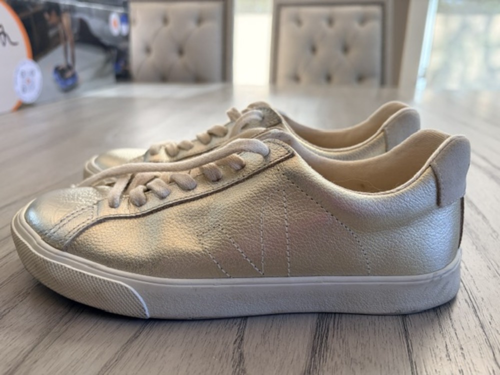 Veja Esplar Gold Metallic Tonal V Sneakers US6 EU37 - Picture 4 of 11